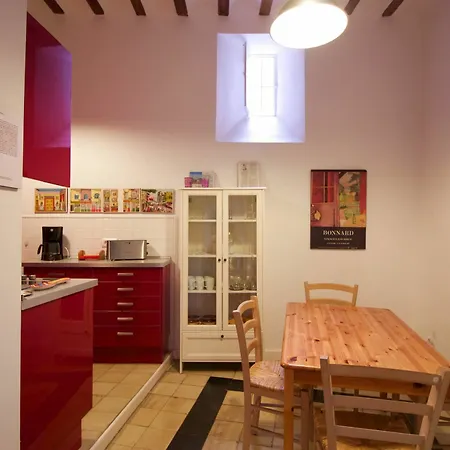 With Charm In The Center Of Apartment Cadiz