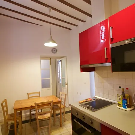 Apartment With Charm In The Center Of Cadiz