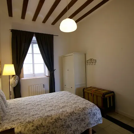 Apartment With Charm In The Center Of