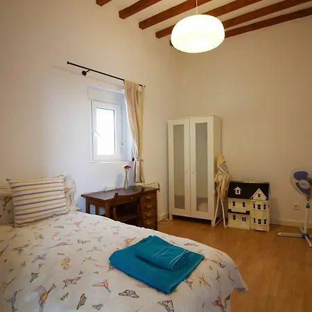 With Charm In The Center Of Apartamento Cádis